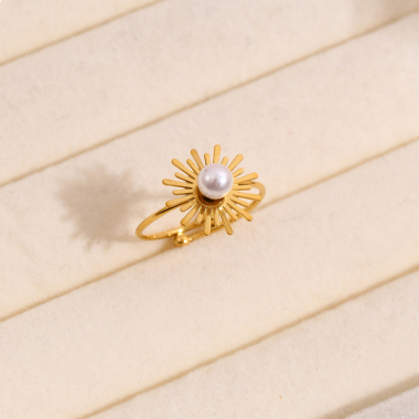 Wholesaler Eclat Paris - Golden sun ring with pearl