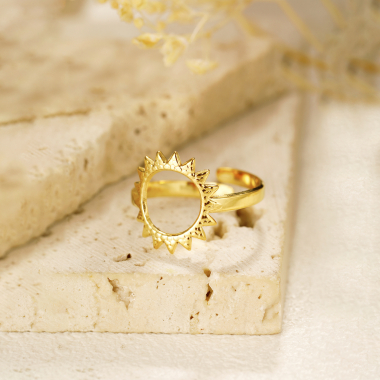 Wholesaler Eclat Paris - Golden sun ring