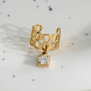 Wholesaler Eclat Paris - Gold Earcuff Earrings with Rhinestone Pendant