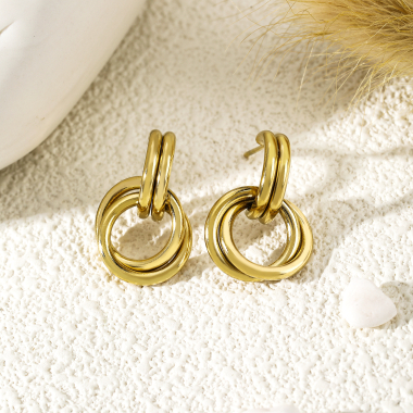 Grossiste Eclat Paris - Boucles d'oreilles anneaux pendants dorés
