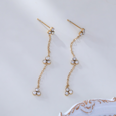 Wholesaler Eclat Paris - Dangling chain earrings with rhinestones