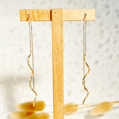 Wholesaler Eclat Paris - Wavy dangling chain earrings