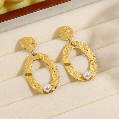 Wholesaler Eclat Paris - Golden Earrings with Hammered Oval and Pearl