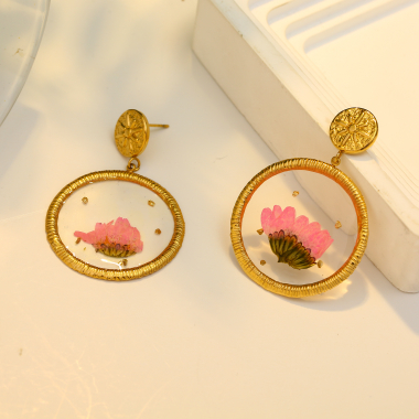 Wholesaler Eclat Paris - Gold Circle Earrings with Pink Flower
