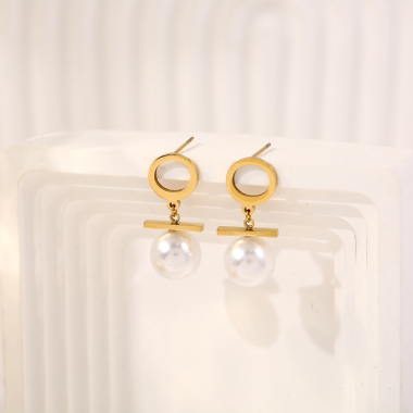 Wholesaler Eclat Paris - Golden circle, bar and pearl dangling earrings