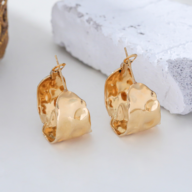 Wholesaler Eclat Paris - Gold Chunky Hammered Hoop Earrings