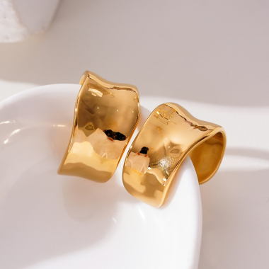 Wholesaler Eclat Paris - Gold thick wave hoop earrings