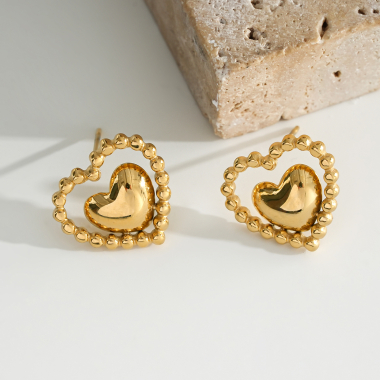 Grossiste Eclat Paris - Boucles d'oreilles dorées en coeur