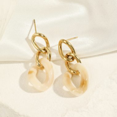 Großhändler Eclat Paris - Goldene Ohrringe mit beigen Gliedern