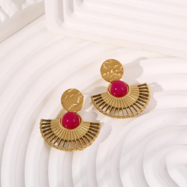 Wholesaler Eclat Paris - Golden dangling fan earrings with fuschia stone