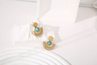 Grossiste Eclat Paris - Boucles d'oreilles dorées pendantes  éventail pierre turquoise