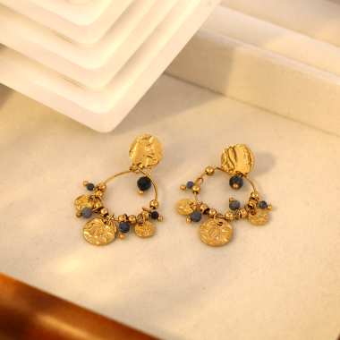Großhändler Eclat Paris - Gehämmerte runde goldene Ohrringe und baumelnde Meeresperlen