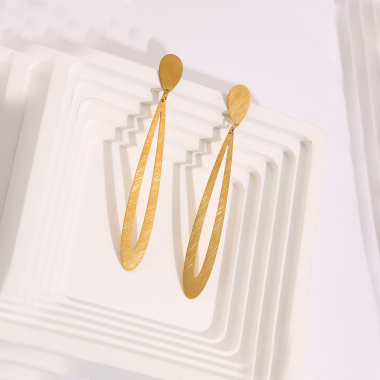 Wholesaler Eclat Paris - Fine dangling gold line earrings with brushed effect