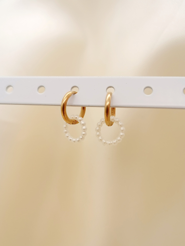 Wholesaler Eclat Paris - Mini gold hoop earrings with circle of pearls