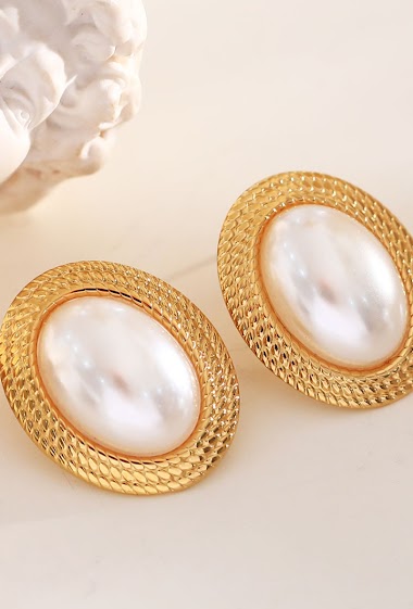 Wholesalers Eclat maybijou - Oval earrings with pearl