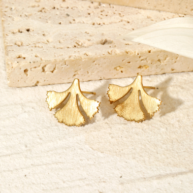 Wholesaler Eclat Paris - Ginkgo flower chip earrings