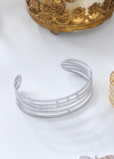 Wholesaler Eclat Paris - Multi-line silver bracelet with dots