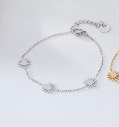 Wholesaler Eclat Paris - Triple sun silver chain bracelet