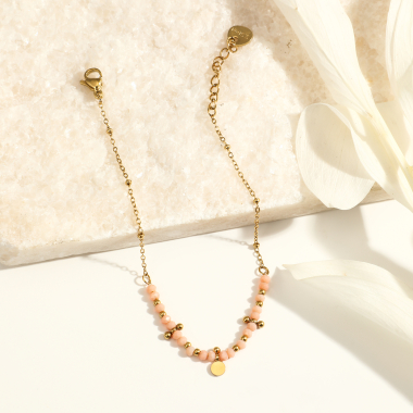 Grossiste Eclat Paris - Bracelet chaîne dorée avec perles roses et pampille ronde