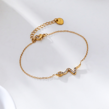 Grossiste Eclat Paris - Bracelet chaîne dorée avec serpent