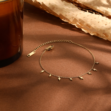 Wholesaler Eclat Paris - Gold chain bracelet with mini lightning pendants