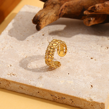Wholesaler Eclat Paris - Adjustable gold bracelet with multi turned line