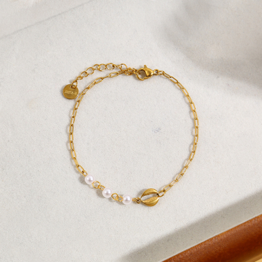 Wholesaler Eclat Paris - Golden Bracelet With Synthetic Pearl and Shell