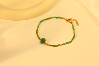 Grossiste Eclat Paris - Bracelet doré avec pierre nature verte