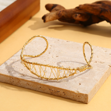 Wholesaler Eclat Paris - Gold multi line bracelet with synthetic pearl