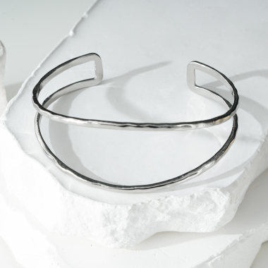 Wholesaler Eclat Paris - Hammered double line silver bangle bracelet