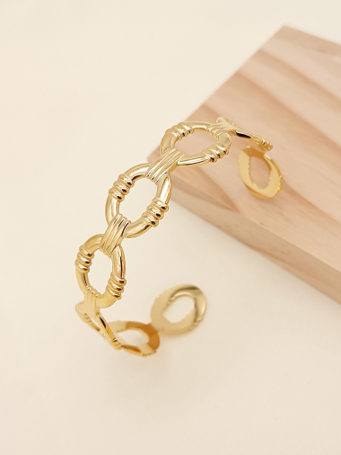 Wholesaler Eclat Paris - Gold bangle bracelet with adjustable rigid chain