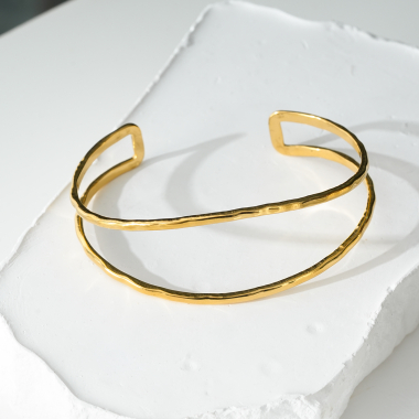 Wholesaler Eclat Paris - Hammered double line gold bangle bracelet