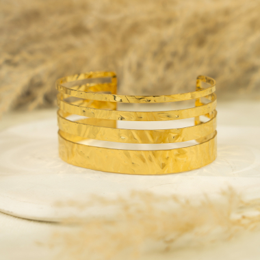 Wholesaler Eclat Paris - Adjustable hammered gold bangle bracelet