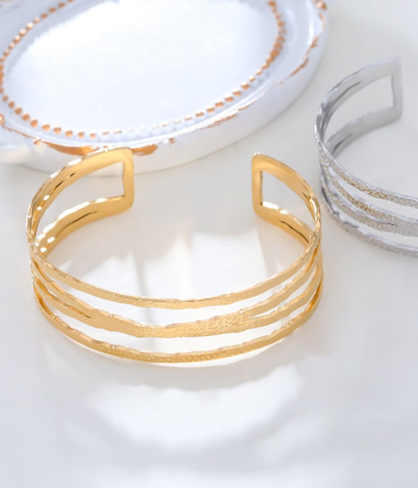 Wholesaler Eclat Paris - Quadruple line gold bangle bracelet