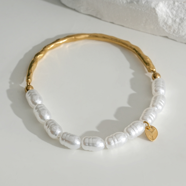 Wholesaler Eclat Paris - Half gold bangle bracelet with synthetic pearls