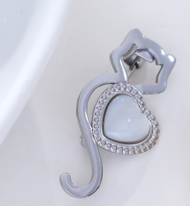 Großhändler Eclat Paris - Silberne Kätzchenbrosche mit Herz aus Edelstahl