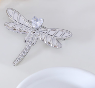 Großhändler Eclat Paris - Silberne Schmetterlingsbrosche mit Strasssteinen aus Edelstahl
