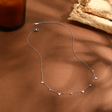 Wholesaler Eclat Paris - Silver chain necklace with mini triangle pendants