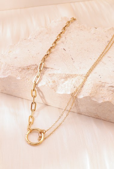 Asymmetrical chain necklace