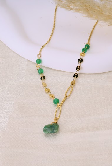 Wholesaler Eclat Paris - Chain necklace with green stone
