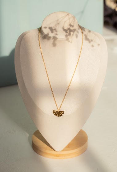 Wholesalers Eclat maybijou - Golden chain necklace with half sun pendant