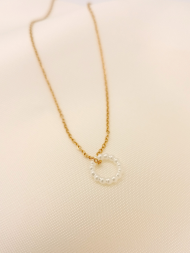 Grossiste Eclat Paris - Collier chaîne dorée avec pendentif rond de perles
