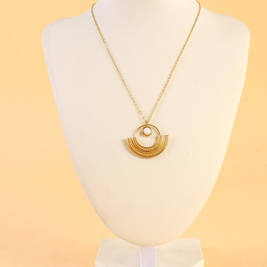 Wholesaler Eclat Paris - Golden Necklace With Circle And Mother-of-Pearl Pendant