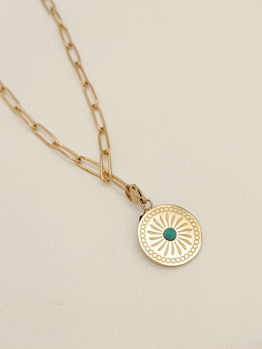 Wholesaler Eclat Paris - Gold necklace with round pendant