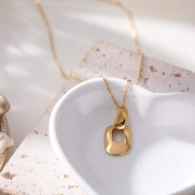 Wholesaler Eclat Paris - Golden chain necklace with pendant