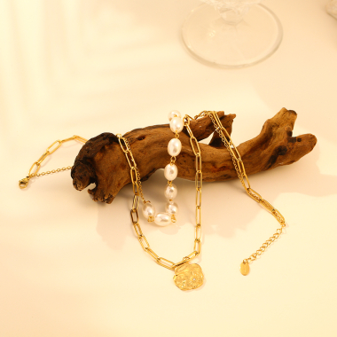 Wholesaler Eclat Paris - Golden Double Chain Necklace with Pearl and Hammered Pendant