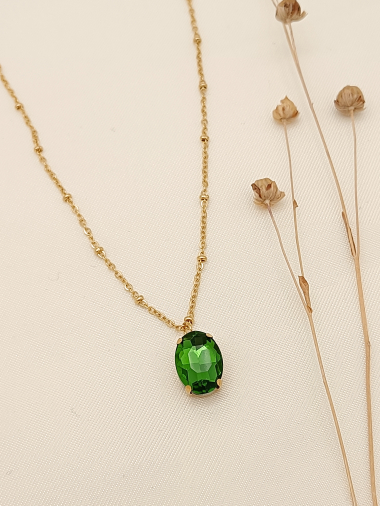Wholesaler Eclat Paris - Gold necklace with green rhinestone pendant