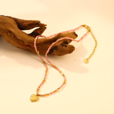 Wholesaler Eclat Paris - Pink natural stone choker necklace with moon pendant