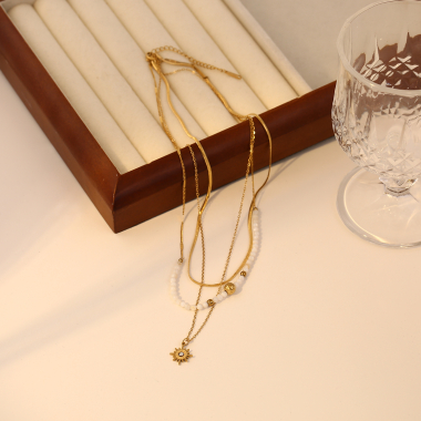 Grossiste Eclat Paris - Collier triple chaîne avec perles et soleil pendant