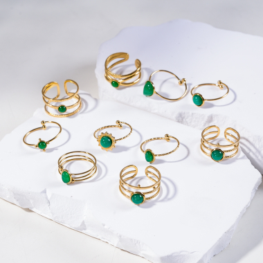 Wholesaler Eclat Paris - Set of 10 rings with green stones